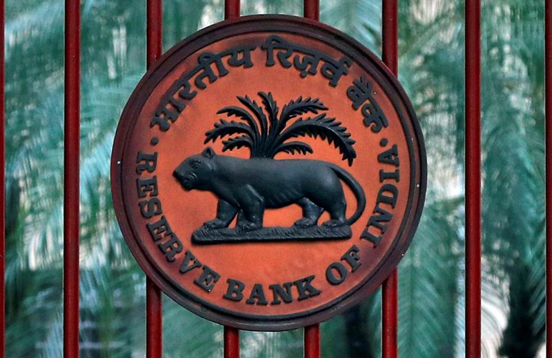 India’s FX reserves halt 7-week rising streak, come off record high