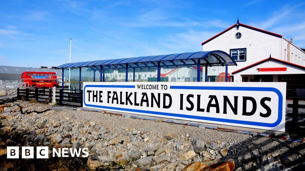 Falklands and Gibraltar will remain British, Keir Starmer pledges