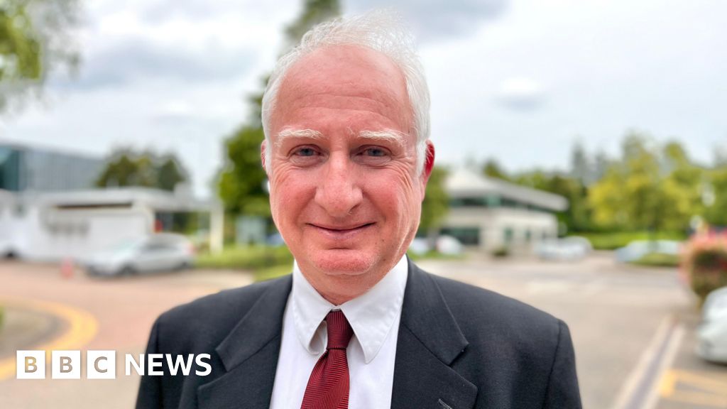 Farming minister urges farmers to ‘look calmly’ at tax plans