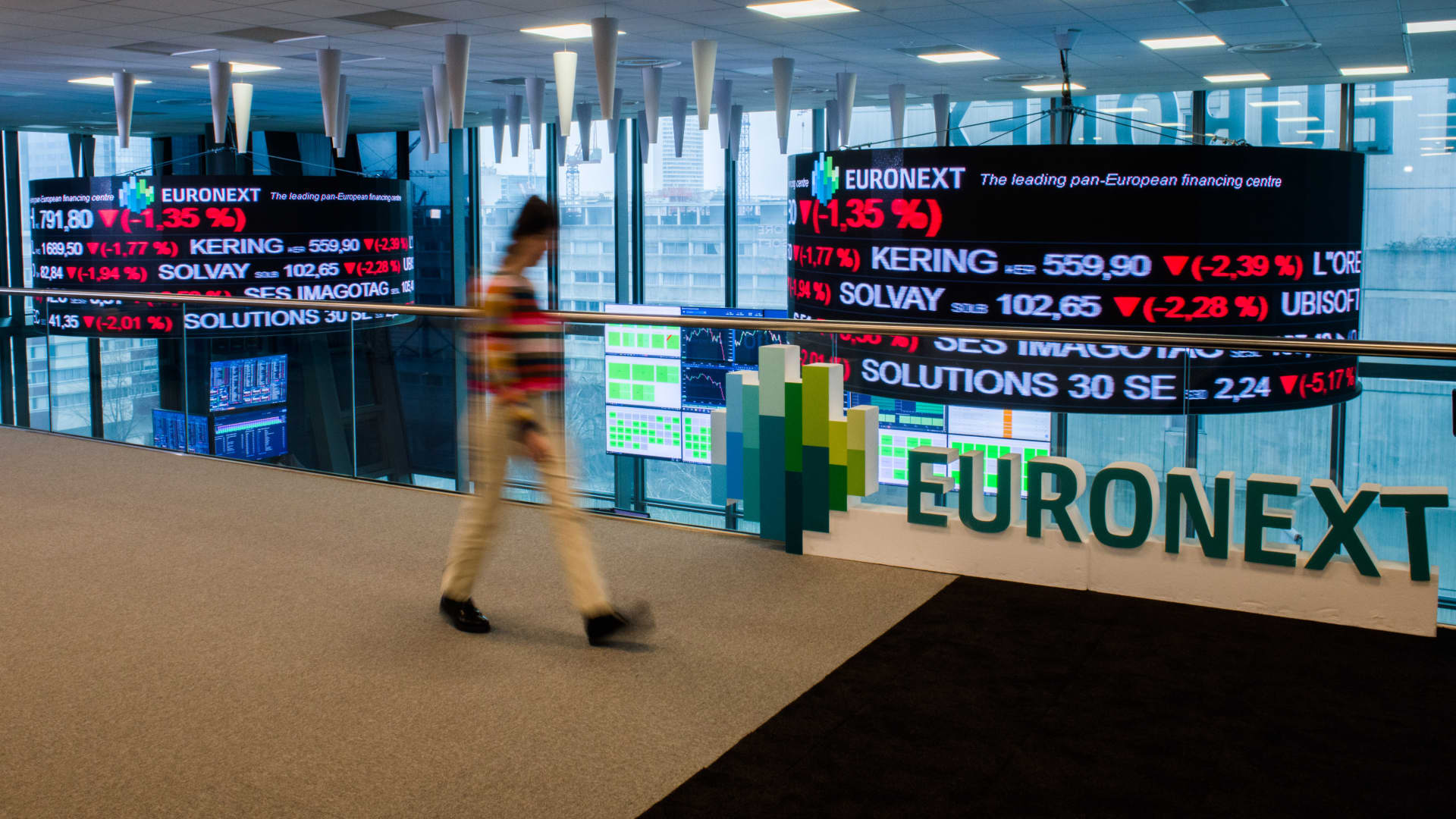 Global ETFs slide as investors see Trump tariff policies hurting trade