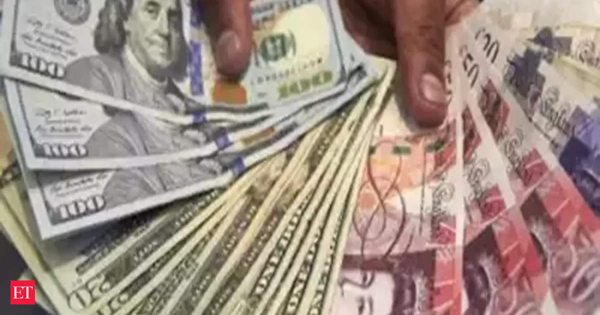 India’s forex reserves fall to $682.13 billion, down $2.6 billion as of Nov 1