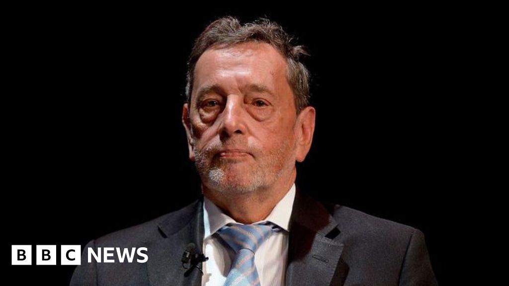 Lord Blunkett injured after falling through gap on Tube