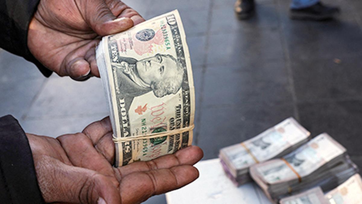 India’s forex reserves decline by $1.88 billionn to $623.983 billion