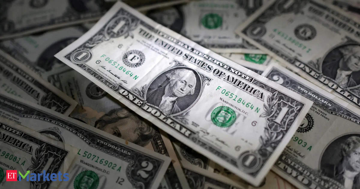 US dollar recovers as markets in consolidation mode; pares gains after data