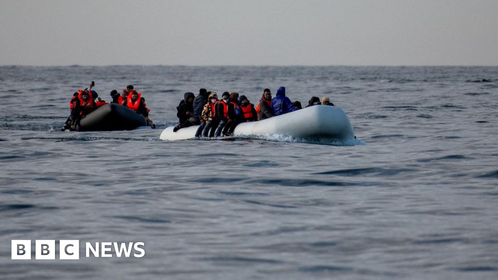 Smuggling gangs ‘taken hold’, says Yvette Cooper