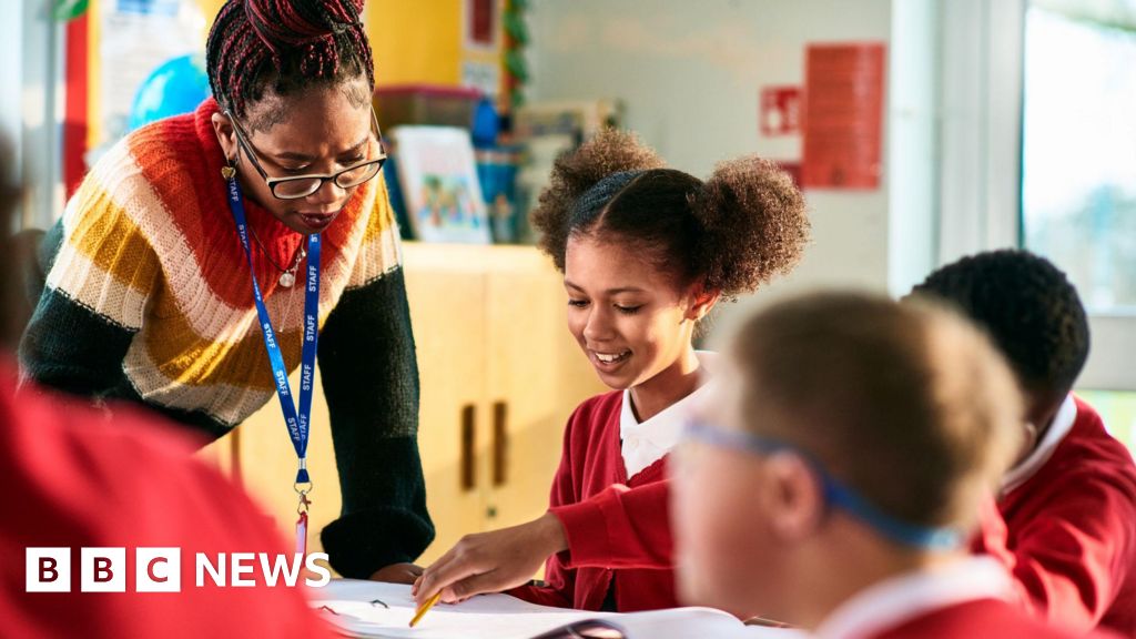 Phillipson says new Ofsted report cards will help ‘stuck’ schools