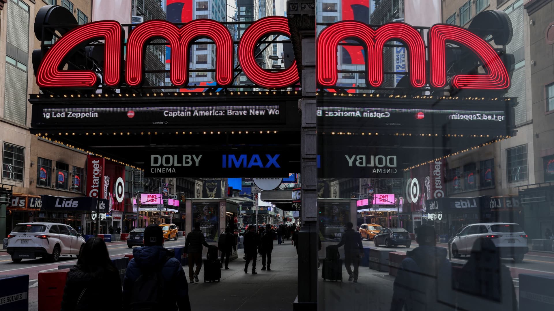 AMC bets on premium screens as Hollywood slate boasts blockbusters