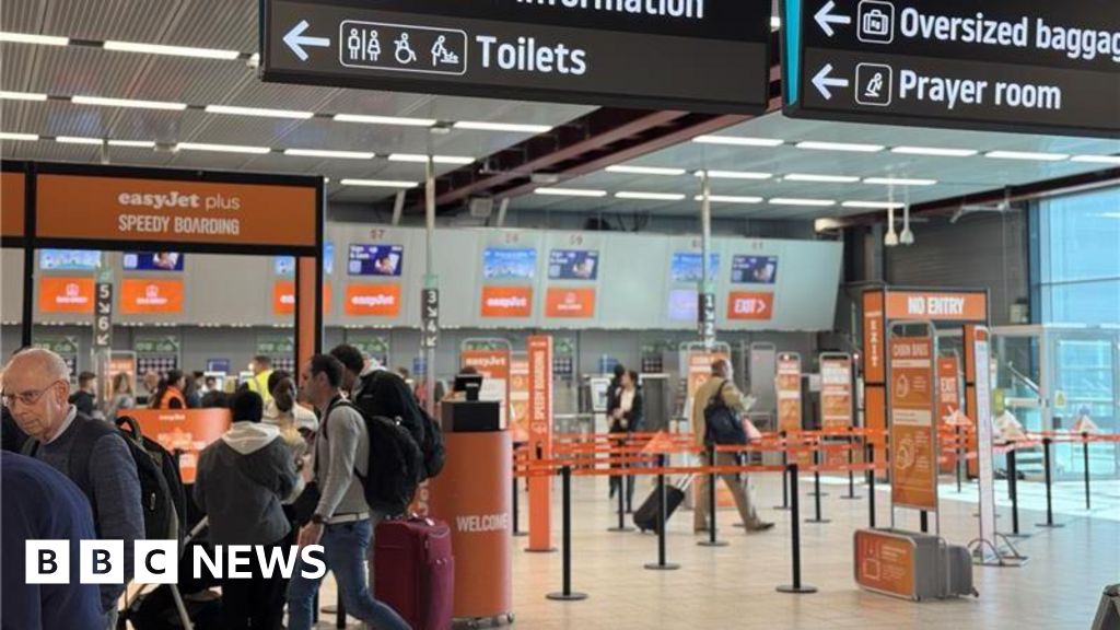 Government backs plans for Luton airport expansion