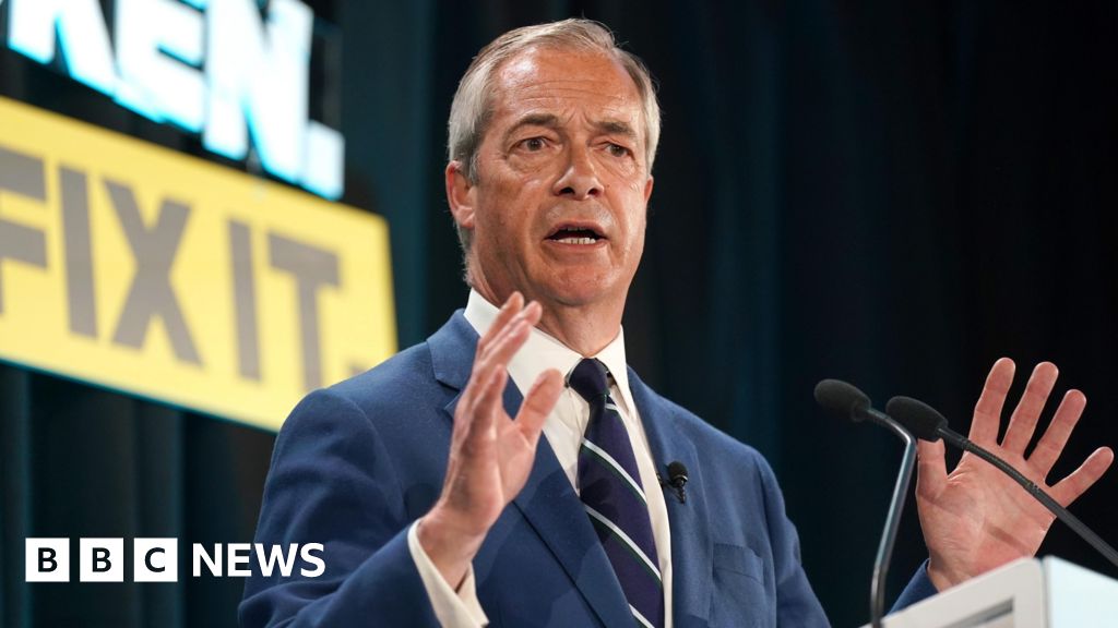 Nigel Farage clashes with teaching union over ‘far right’ claim