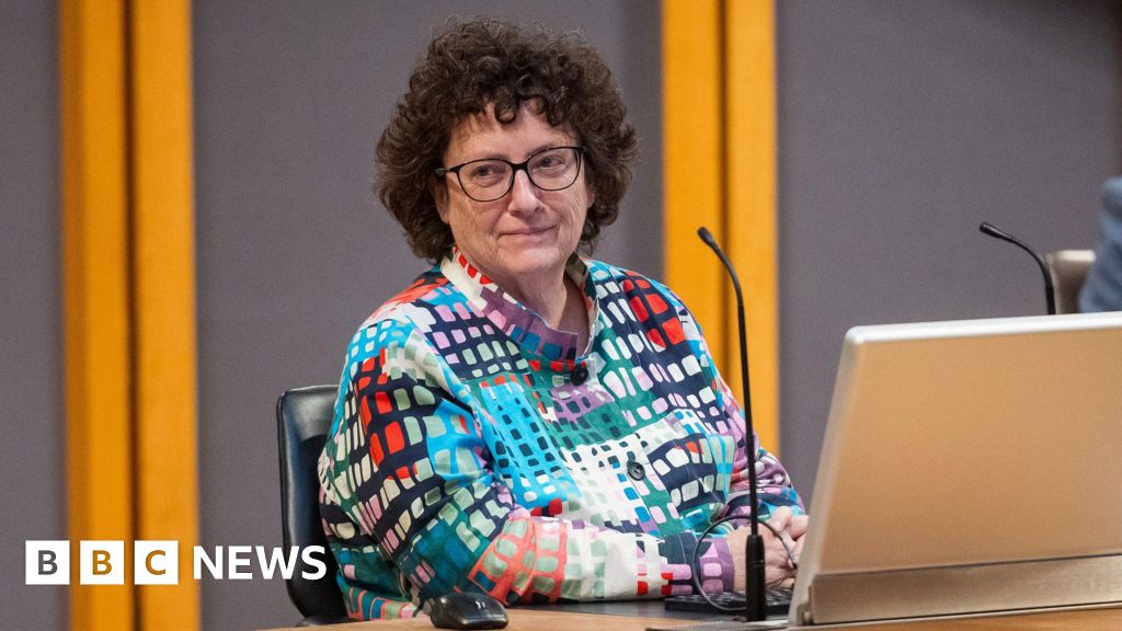 Elin Jones to stand down as Llywydd in 2026