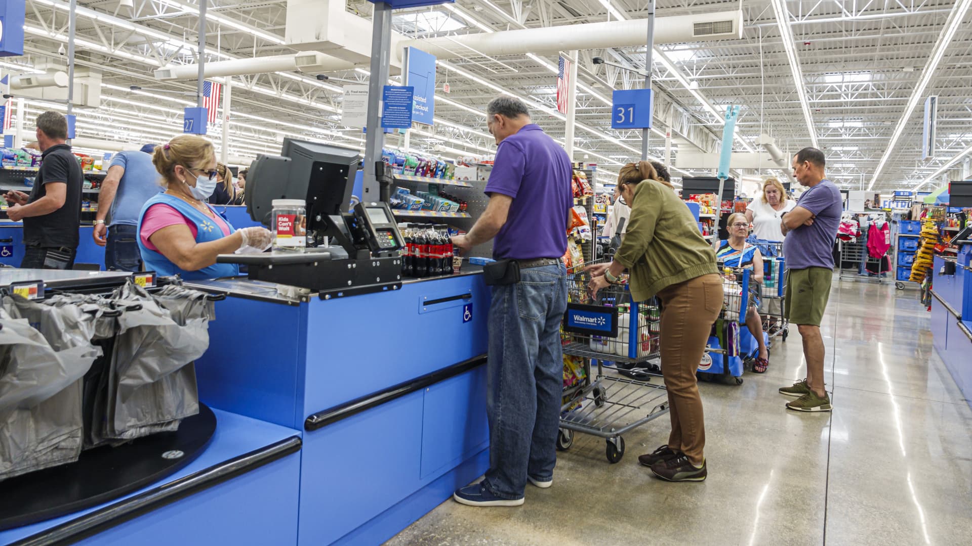 Hispanic shoppers are spending less on groceries, pressuring companies