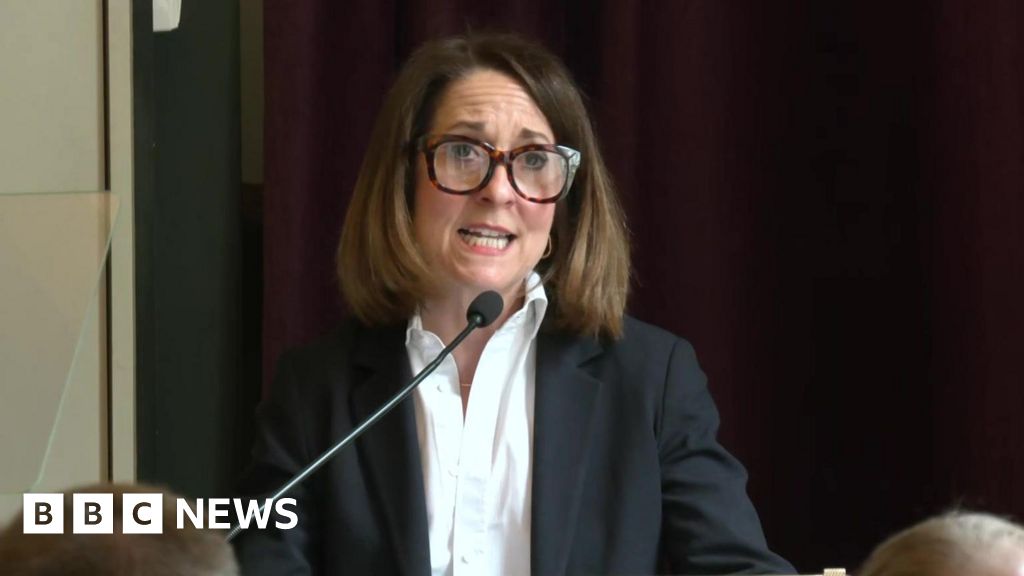I will not resile from difficult welfare decisions, says Kendall