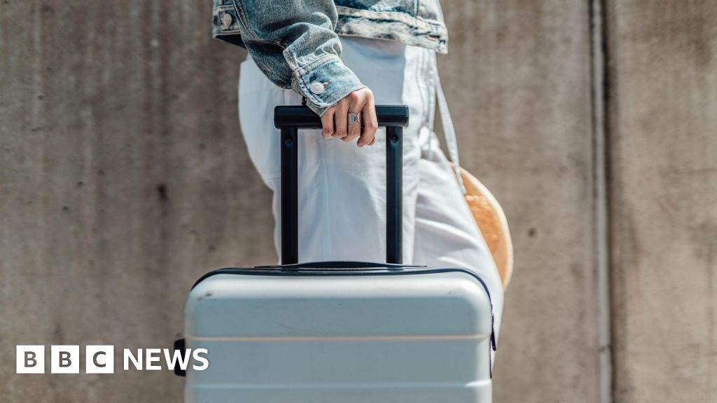 PM signals youth mobility scheme could be part of EU deal