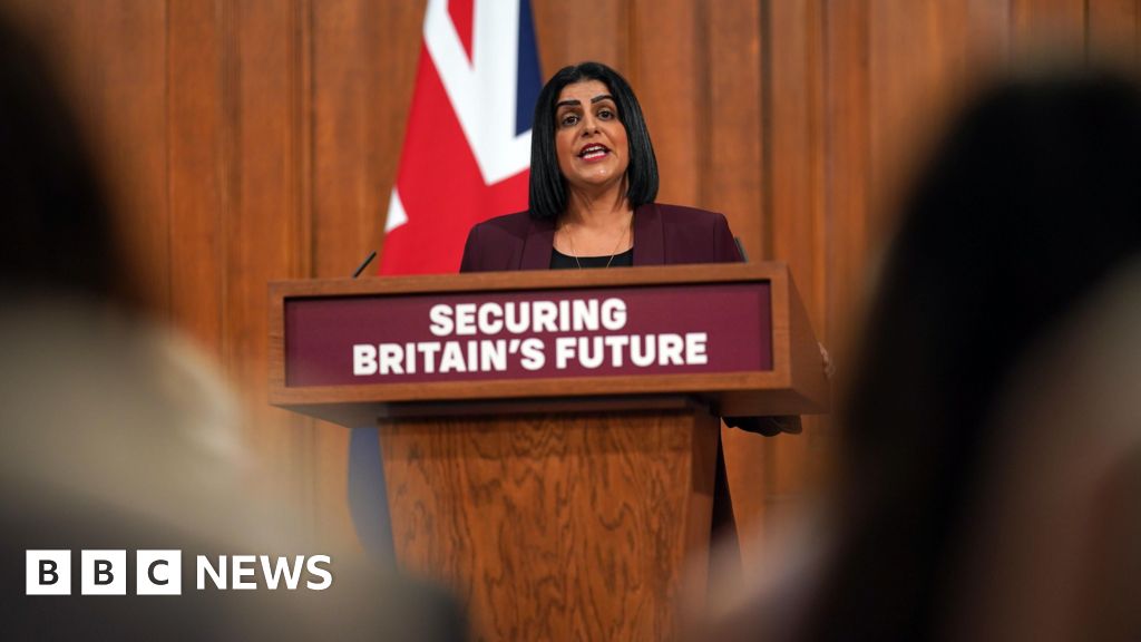 Plans unveiled to overhaul prisons system in ‘crisis’